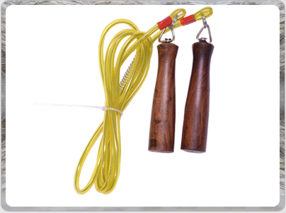 WIRE JUMP ROPE IN WOODEN HANDLES